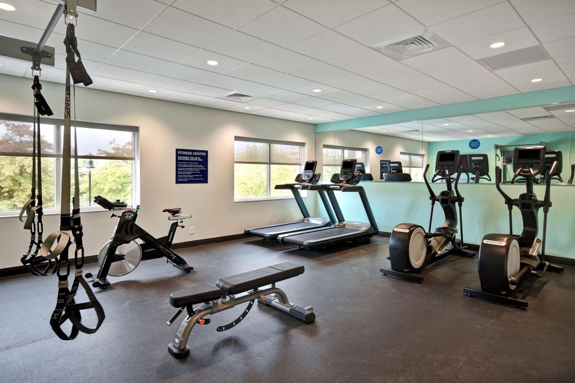 Hotel Tru By Hilton Manchester, Nh Manchester